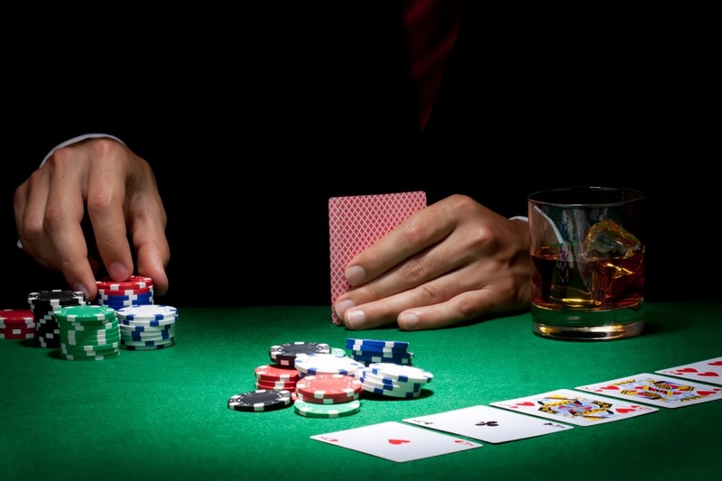 Nếu đối phương là cao thủ cũng không nên áp dụng Rejam Poker là gì